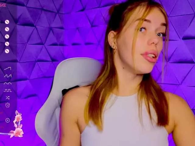 NikolSol from BongaCams
