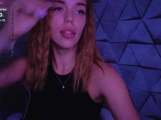 NikolSol from BongaCams