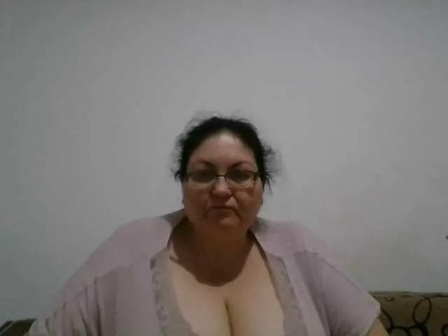 Nykyxo from BongaCams