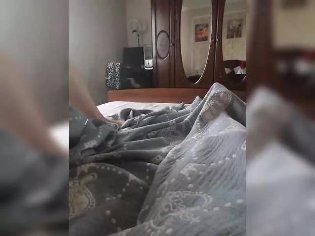 P-a-n-t-h-e-r from BongaCams