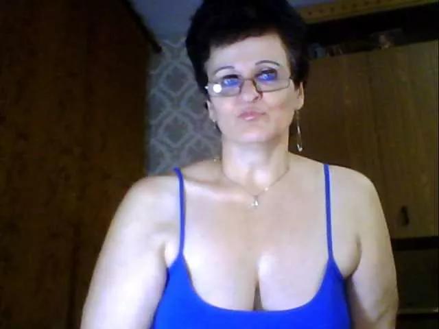 PaulaGolden from BongaCams