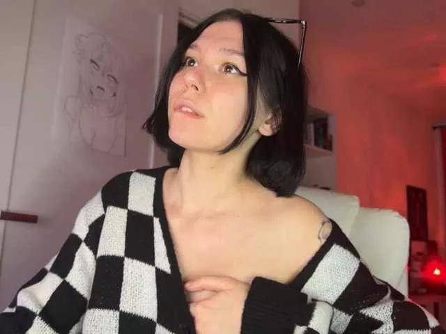PinkDolly18 from BongaCams
