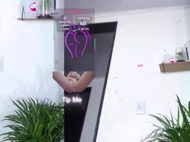 Pussybaabe from BongaCams