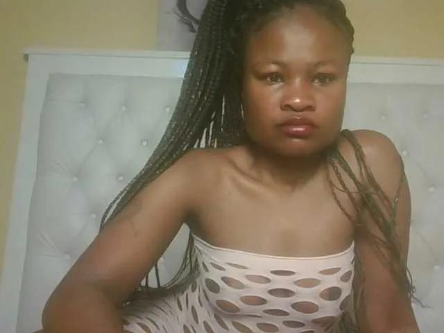 Queenivy from BongaCams