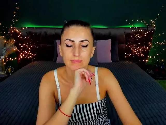 RebecaDiamond from BongaCams