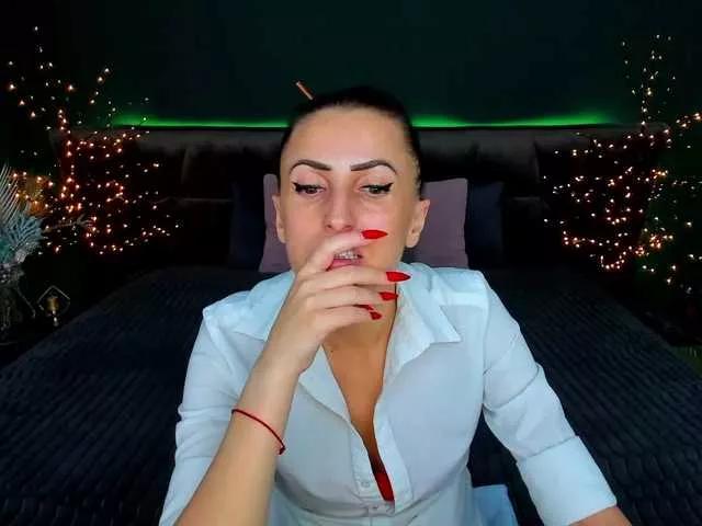 RebecaDiamond from BongaCams