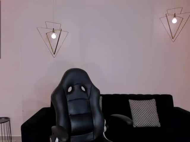 RossieRhoades from BongaCams