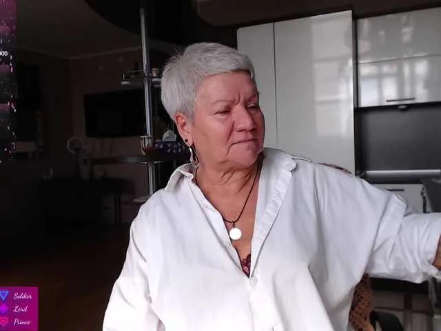 Roxana-brooks from BongaCams