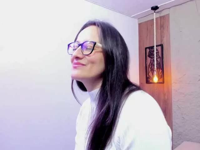 Sahaara from BongaCams