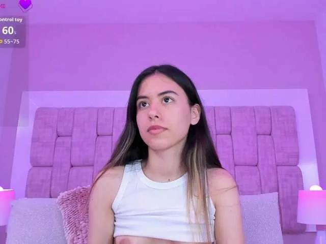 SashaCollinss from BongaCams