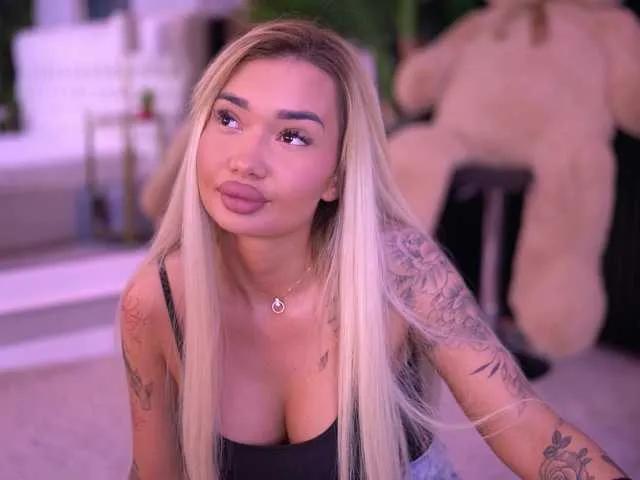 SashaFerrera from BongaCams