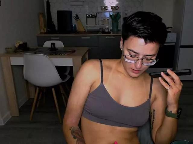 Sashanotfound from BongaCams