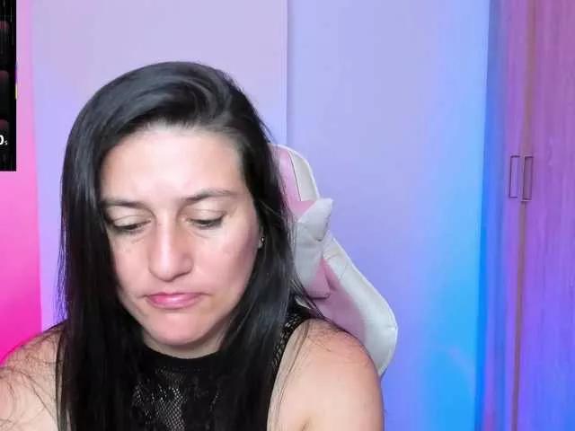 Saskyaajohnson from BongaCams