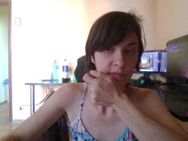 Selletys from BongaCams