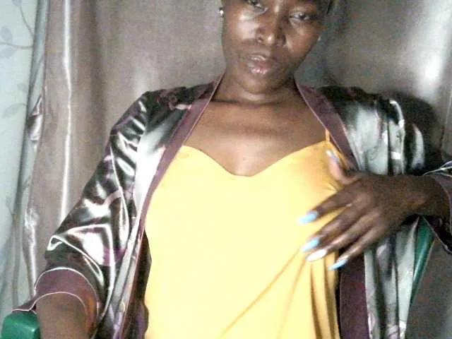 Sexxycandy from BongaCams