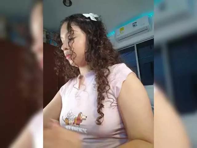 Sharadreams from BongaCams