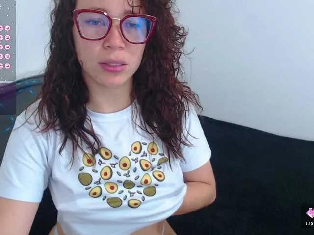 SharonAGT from BongaCams