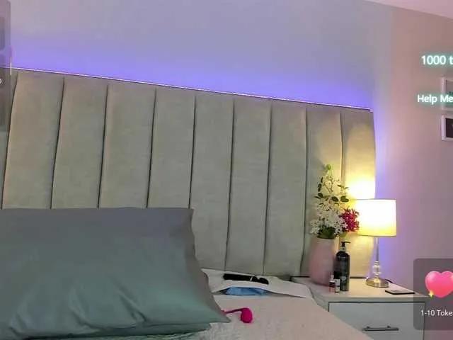 ShaylaDavis from BongaCams