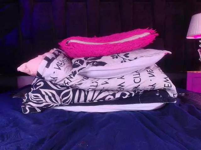Shels-loreds from BongaCams