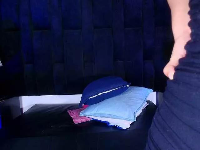 Shels-loreds from BongaCams