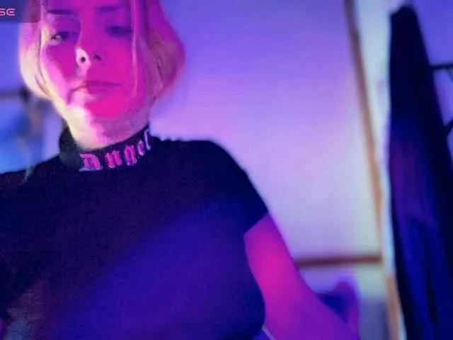 skarlett-rose from BongaCams is Freechat