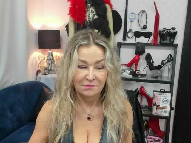 soft-crystal from BongaCams is Freechat