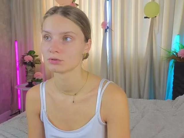 SoftBliss from BongaCams