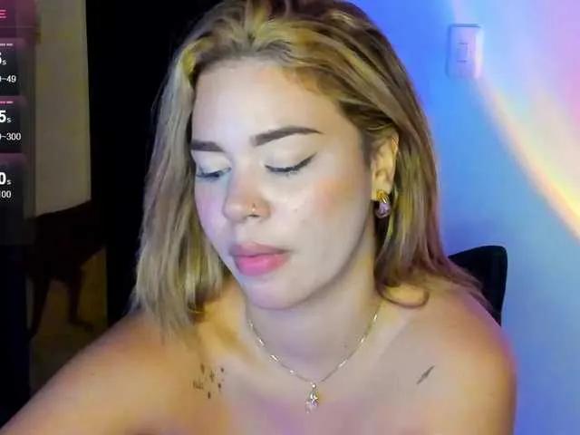 sophiazilla from BongaCams is Freechat