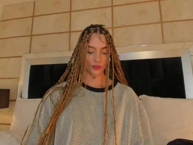 SpicyEla from BongaCams is Freechat