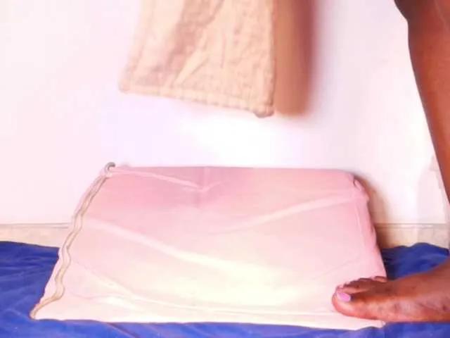 ssusy-ebony from BongaCams