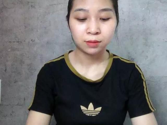 Strawberry18 from BongaCams