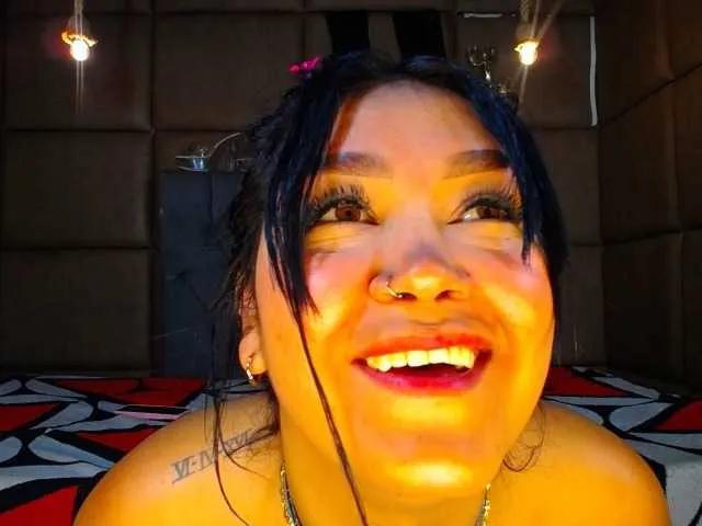 SunnyGill from BongaCams