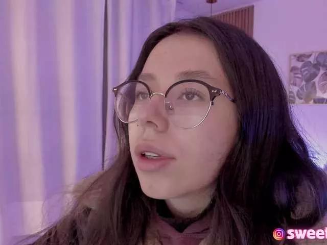sweet-vera from BongaCams