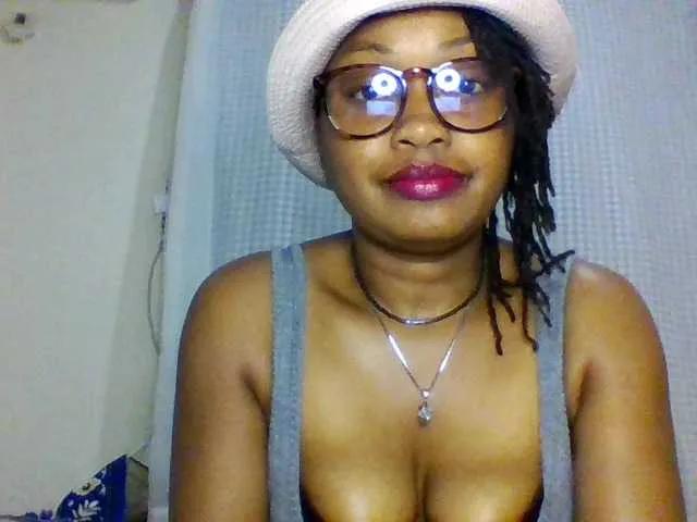 Sweetbunnypus from BongaCams