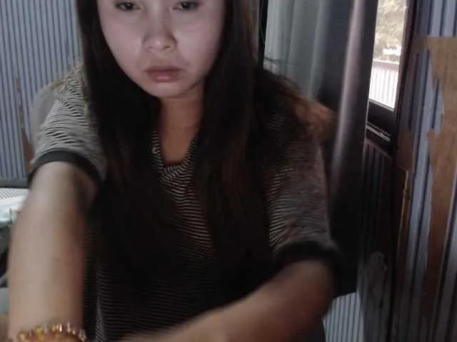 Sweetdreamslea from BongaCams