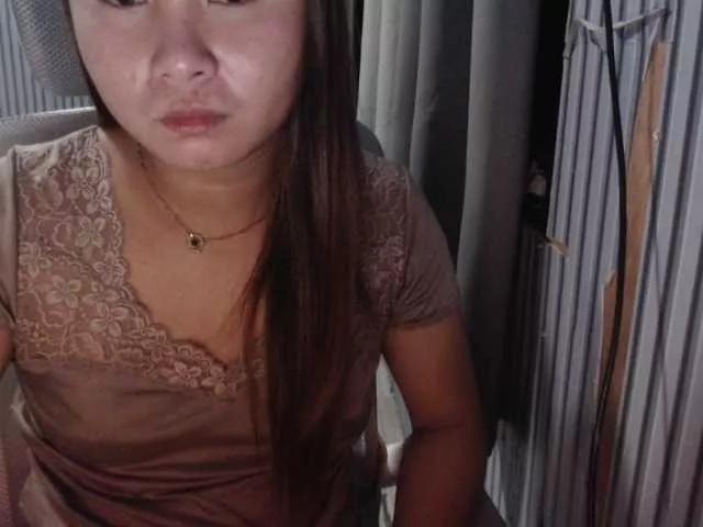 Sweetdreamslea from BongaCams