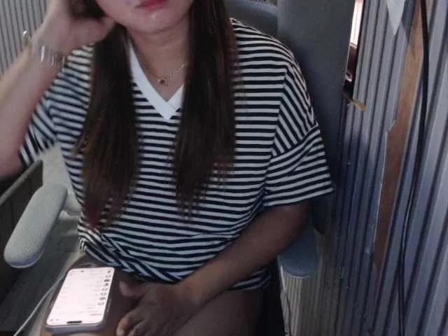 Sweetdreamslea from BongaCams