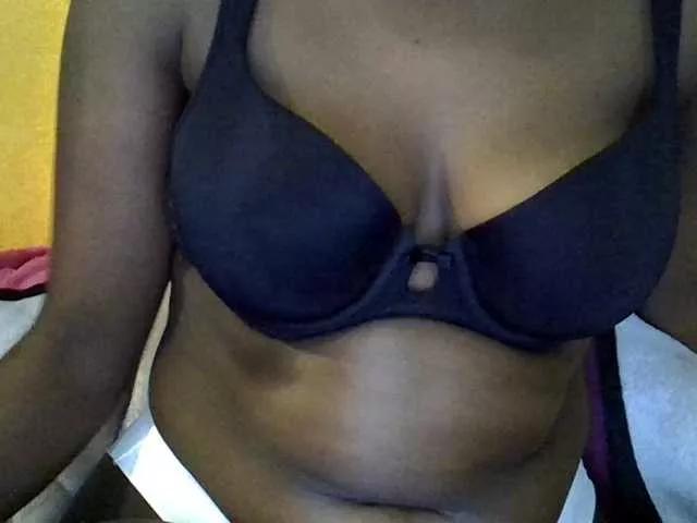 Sweetpie51 from BongaCams