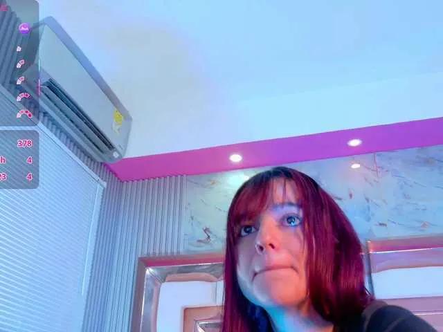 SweetSinnerr from BongaCams