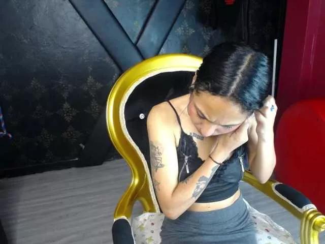 Sweettpleasure from BongaCams