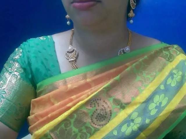Tamilbabby2025 from BongaCams