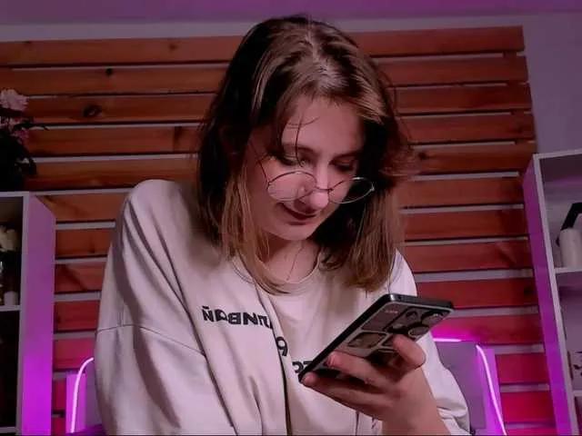 Tararyannn from BongaCams