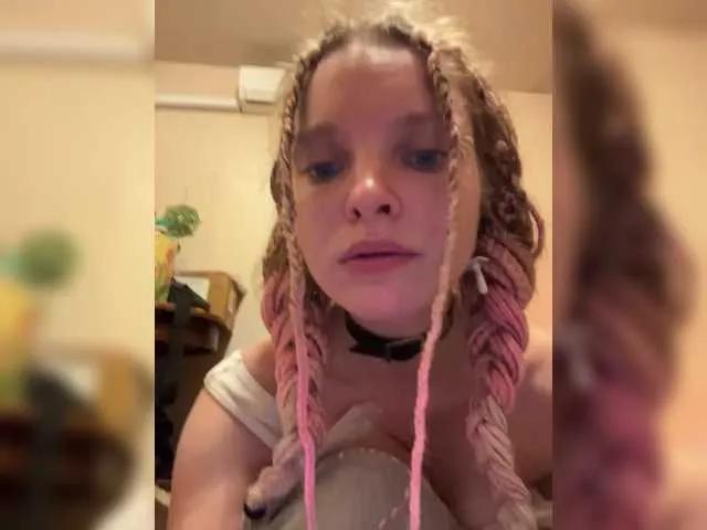 ThatTripPink3 from BongaCams