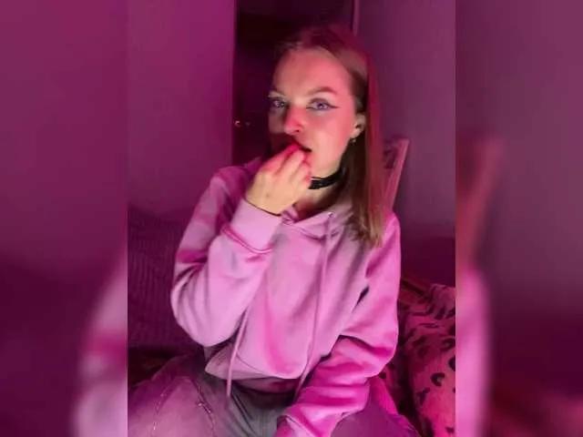 ThatTripPink3 from BongaCams