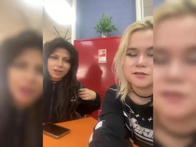 Tinablackkk from BongaCams