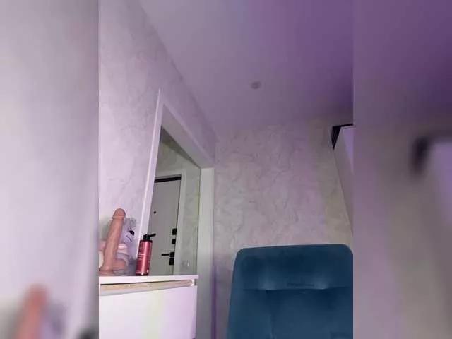 VikiKiss from BongaCams