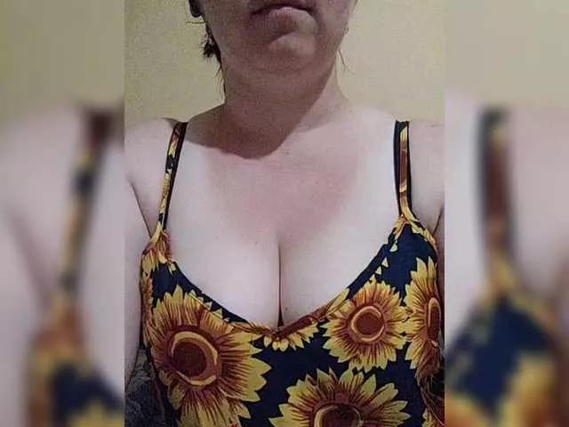 Vitalina272127 from BongaCams