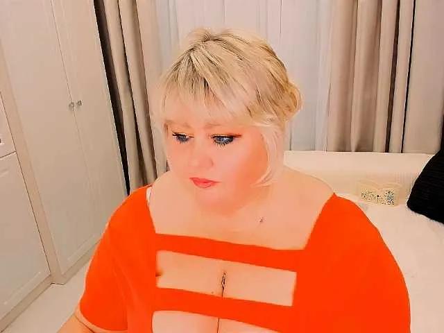 XBIGTITSXX from BongaCams is Freechat