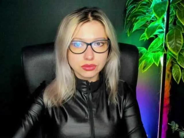 xxHeidiLove from BongaCams is Freechat