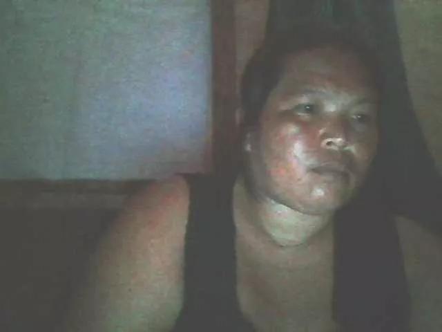 Yummypussy432 from BongaCams